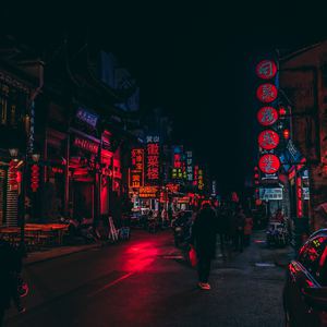 《小樱鸣人》免费漫画
